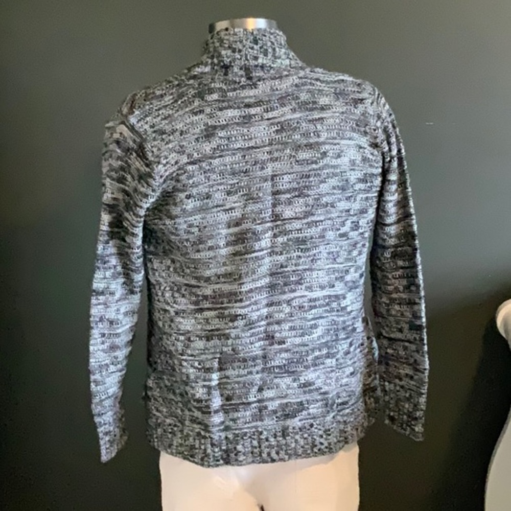 Cardigan - Picture 2 of 5